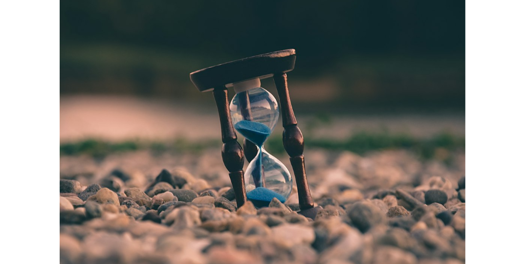 Rappresentazione visiva dell'articolo: IL "TEMPO" COME VALUTA SUPREMA.