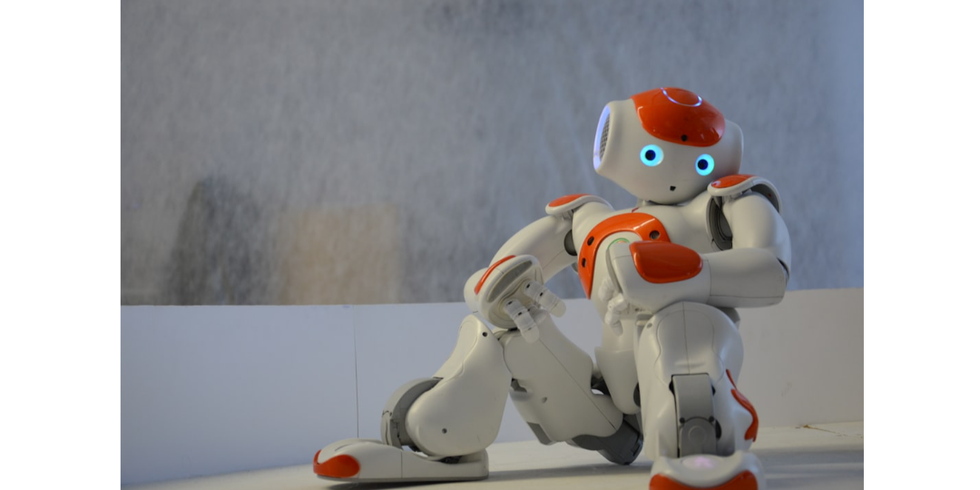 Rappresentazione visiva dell'articolo: Una maratona lunga 100 anni: il robot sarà il tuo alleato. Ma chi lo paga?